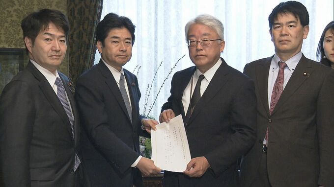 【速報】立憲民主党が小野寺予算委員長の解任決議案を提出　来年度予算案の審議めぐり