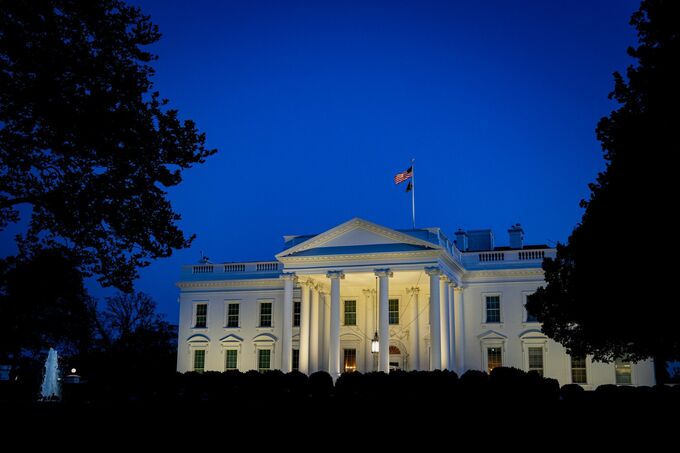 物議醸す新興メディア｢ゼロヘッジ｣、ホワイトハウスの代表記者団入り