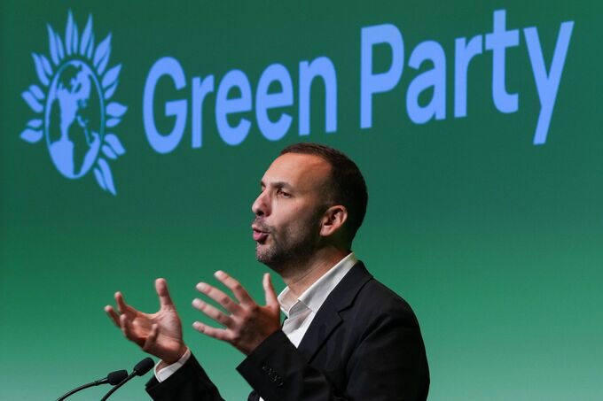 「緑の党」党員数、英国で急増－党首交代後に保守党抜くと主張