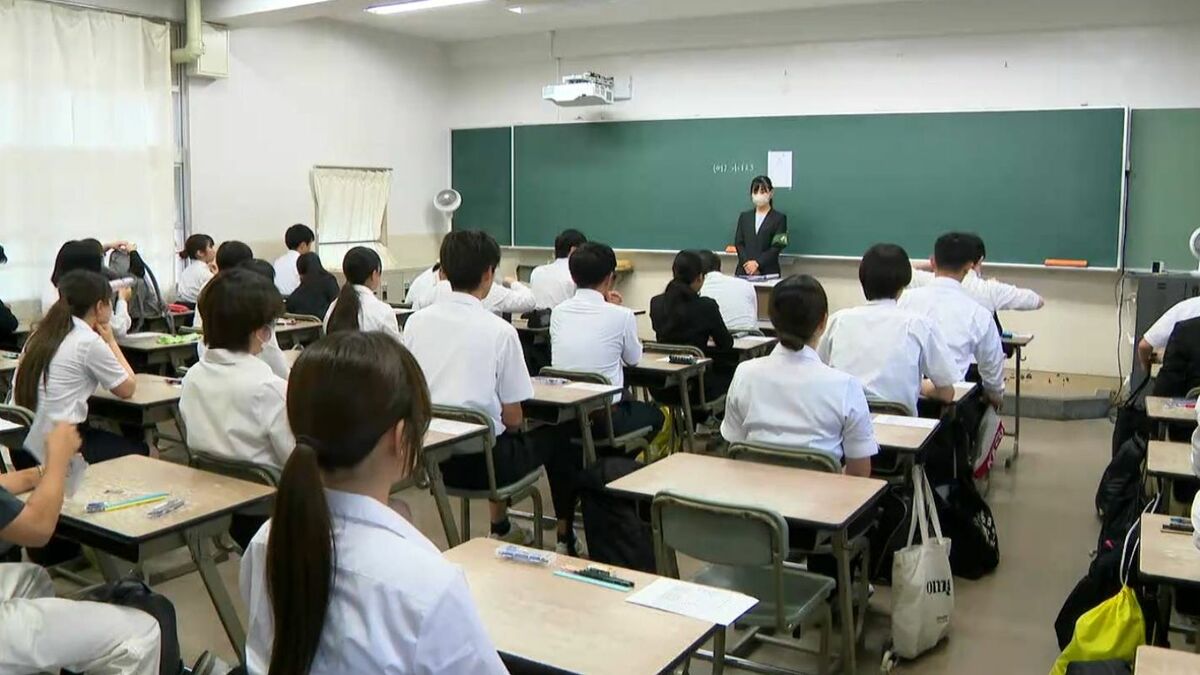 「憧れの先生みたいに」公立学校の教職員試験の一次試験はじまる　ピーク時倍率12.3倍も　今年度は2.2倍