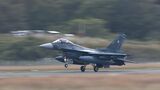 「F-2戦闘機4機」が民間空港・岡山空港に着陸 陸海空の自衛隊による演習 市民団体は空港利用に反対|TBS NEWS DIG