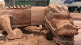 登り龍で景気も上向きに チェーンソーアート愛好家が来年の干支「辰」モチーフに巨大木像を制作中 岩手・住田町|TBS NEWS DIG