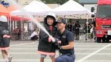 目の前で防災ヘリが人命救助のデモ　消防・防災フェスタ開催　岩手・陸前高田市　|　IBC NEWS | IBC岩手放送