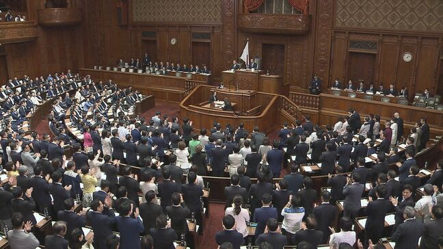 【速報】与党の怒号が飛び交う中、野党提出の“ガソリン減税”法案が衆院通過|TBS NEWS DIG