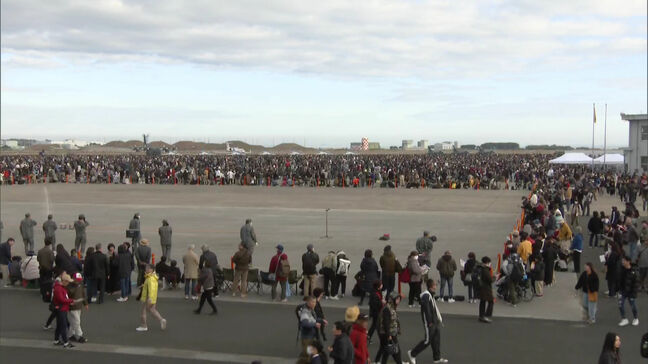 航空自衛隊築城基地で「航空祭」戦闘機の編隊飛行や曲技飛行を披露|TBS NEWS DIG