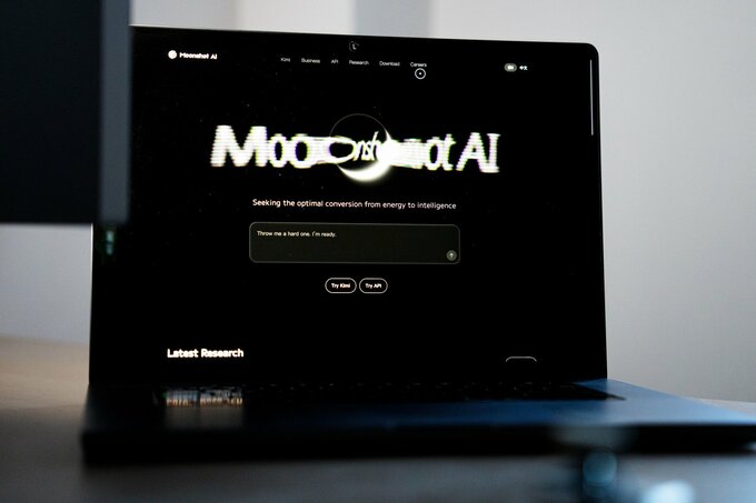 中国ムーンショットAI、年内に年換算売上高20億ドル目指す－Kimi好調