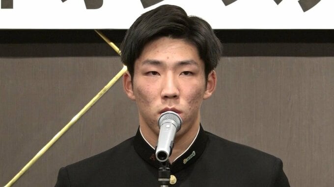 「世界の舞台でも立てるような選手に」西武4位指名の成田晴風投手　OB総勢130人の前で決意|TBS NEWS DIG