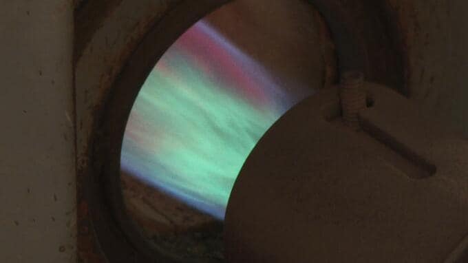 首里城に敷く磚瓦（せんがわら）を焼く工程を公開　|　沖縄のニュース｜RBC 琉球放送