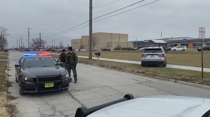 アイオワの高校で17歳が銃乱射　1人死亡　5人負傷|TBS NEWS DIG