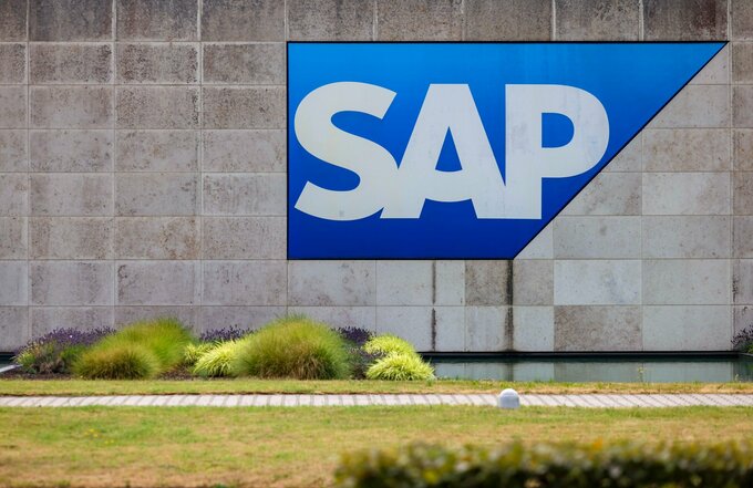 ソフトウエア株急伸、AIは追い風とエヌビディアCEO－需要拡大期待