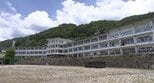 「ここでやりたい！！」是枝裕和監督の直感でロケ地に…映画「怪物」ロケ地・5年前閉校になった長野・諏訪市の小学校…思い出の刻まれた校舎の一部を資源として生かす！「もうすごく特別なものに…」|TBS NEWS DIG