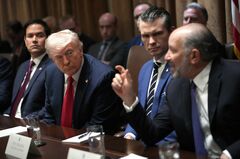 ７億円の米永住権ゴールドカード、企業は採用で購入可能－トランプ氏| TBS CROSS DIG with Bloomberg