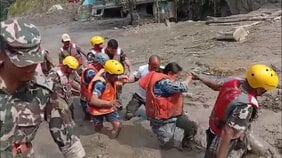 「5人は家族」幼い子ども含む日本人5人も安否不明 ネパール・中国国境の土石流で死者約480人、行方不明1500人以上 専門家は氷河崩壊が土石流の発生源との見方示す|TBS NEWS DIG