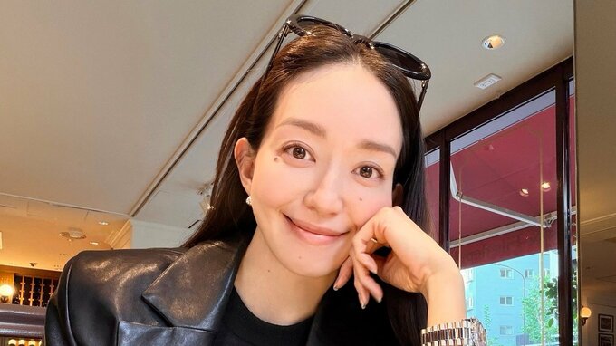 【松島花】仕事終わりの秋の街歩きとファッションを披露「今年こそはとクリスマスツリーを購入しました」|TBS NEWS DIG