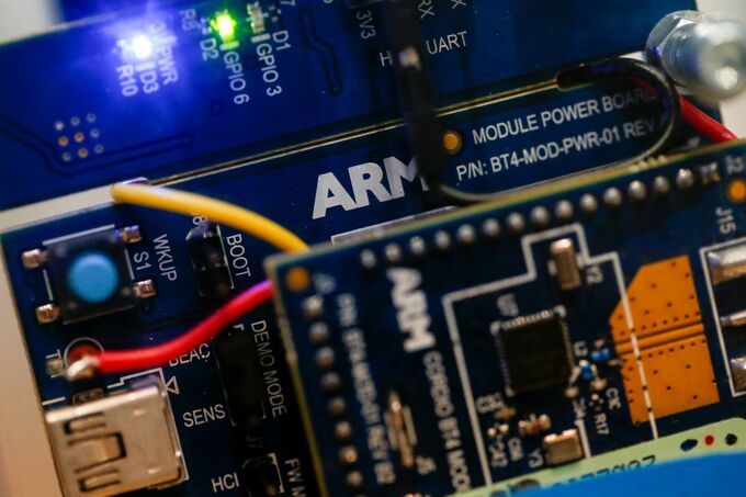 ソフトバンクＧ傘下アーム、半導体設計アンペア買収検討－関係者