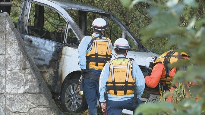 「シカを避けようとし…」ワゴン車が路外に転落し炎上　約1時間後に鎮火　運転していた40代男性が軽傷　札幌市手稲区|TBS NEWS DIG