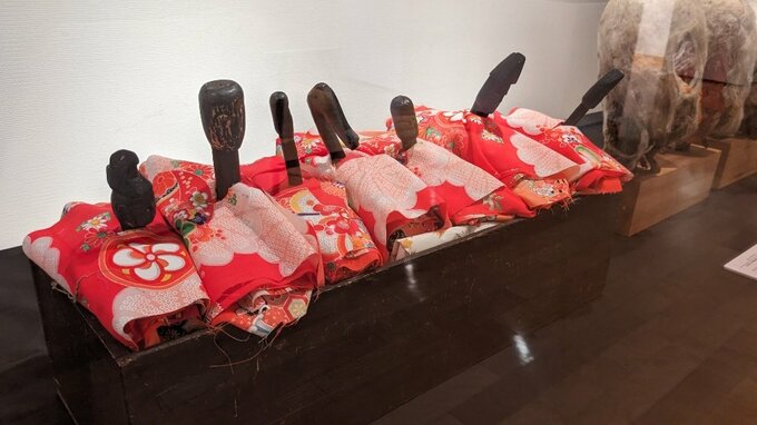 オシラサマやオクナイサマなど　それぞれの家で大事に祀られてきた「家の神」をテーマにした企画展　岩手・遠野市|TBS NEWS DIG