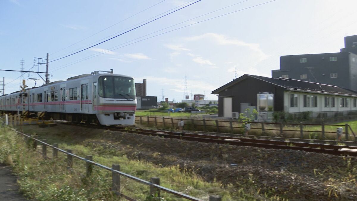 名鉄の列車内で“中づり広告”６枚盗んだ疑い 病院職員の男を現行犯逮捕