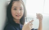 【 佐々木希 】　”気まずいほど佐々木希と目が合いすぎる”　「日めくりカレンダー」のオフショットを大量公開|TBS NEWS DIG