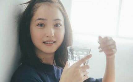 佐々木希 】 ”気まずいほど佐々木希と目が合いすぎる” 「日めくり