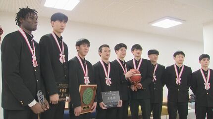 ウインターカップ準優勝の快挙 鳥取城北高校・男子バスケ部 ノーシード