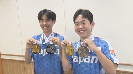 ドローンサッカーW杯で初代王者 大分県の高校生が佐藤知事に優勝報告