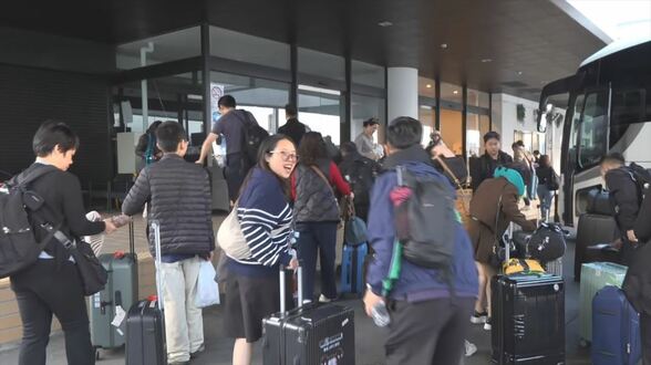 「すぐ来れて色々楽しめそうな所で山梨を」中国の渡航自粛が直撃のホテル　客の7割が日本人に変わる　物価高で「安・近・短」の旅行が人気に　　　　　　　　　　|TBS NEWS DIG
