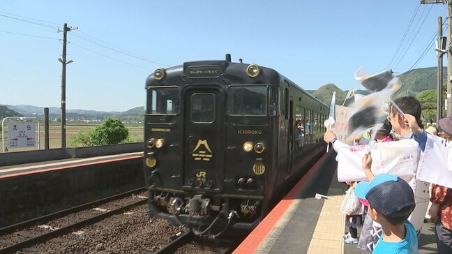 観光列車「かんぱち・いちろく」　運行開始1周年　スパークリング日本酒でお祝い|TBS NEWS DIG