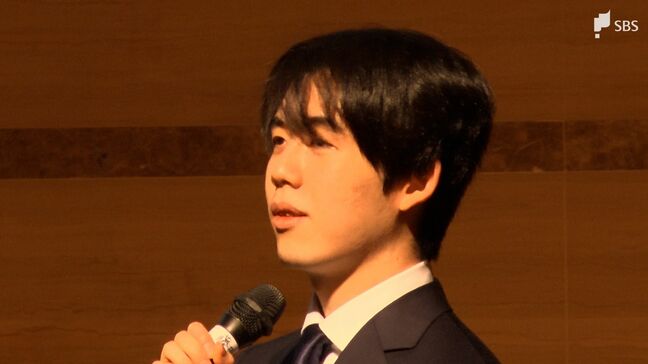 藤井聡太名人が“将棋界の一番長い日”大盤解説 名人への挑戦者決定は3月2日のプレーオフに=静岡市|TBS NEWS DIG