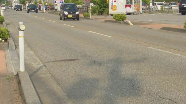 自転車に乗り道路を横断していた高齢の女性がトラックにはねられ死亡 石川・能美市|TBS NEWS DIG