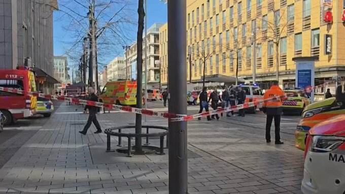 ドイツ・マンハイムで車が群衆に突っ込む　2人死亡 10人重軽傷|TBS NEWS DIG