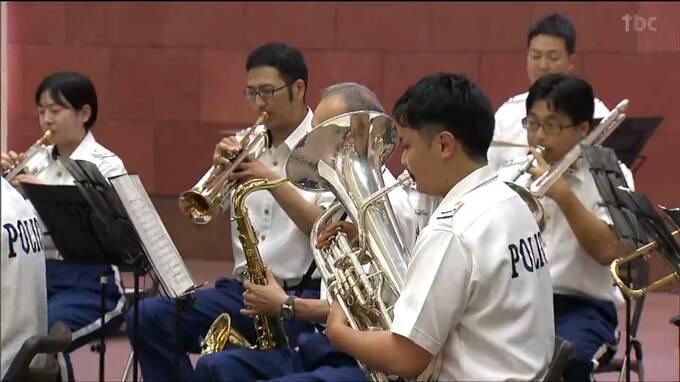 「いつ聞いても力強くて、頼りになる音」県警音楽隊が県庁ロビーでコンサート　宮城|TBS NEWS DIG