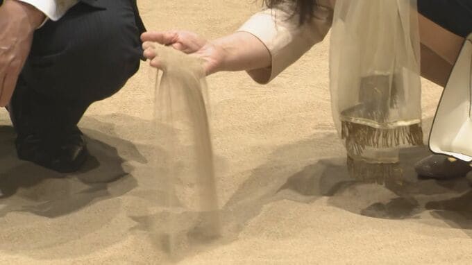 「甲子園の土と同じように手元に置いて」　万博で展示の「鳥取無限砂丘」の砂　先着１万人にプレゼント　|　BSSニュース | BSS山陰放送