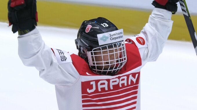 スマイルジャパン、世界選手権で開幕2連勝 ！ 劣勢から輪島夢叶が起死回生の先制弾【女子アイスホッケー世界選手権】|TBS NEWS DIG