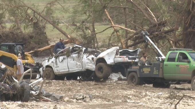 アメリカ・テキサス州の洪水　100人以上の無事を確認　行方不明者は3人まで減少　死者は135人に|TBS NEWS DIG