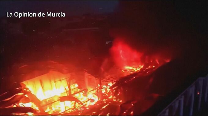 ナイトクラブ火災で13人が死亡　市長「責任者は全員必ず裁かれるだろう」 スペイン|TBS NEWS DIG