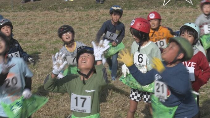 「けっこう激しい！来年も出たい！」米どころで４年ぶり開催「餅ひろい世界選手権」　|　山口のニュース・天気・防災｜tys NEWS｜ｔｙｓテレビ山口