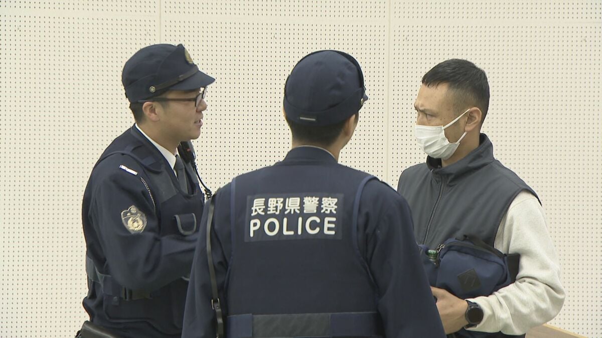 職務質問　警察実務研究会 Amazon.co.jp: クローズアップ実務1 職務質問 : 警察実務研究会