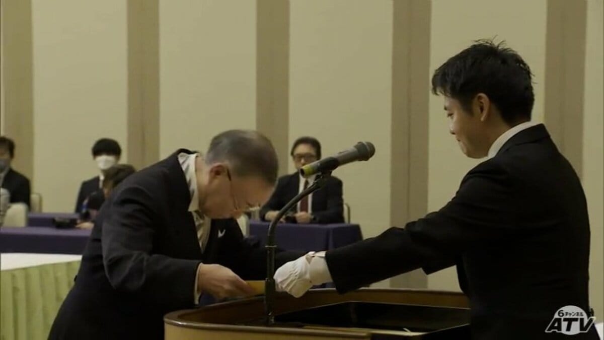 img_2b374459aee5f7d0109c4653d8