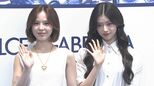 【 NiziU・MAKO & RIMA 】　オールホワイトの爽やかコーデ披露　MAKOの “ミニマリストぶり“ にRIMA驚き明かす　「ちょっと成長を感じますね」|TBS NEWS DIG