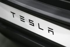 テスラ、中国向け６人乗りロング版「モデルＹ」を準備－今秋投入| TBS CROSS DIG with Bloomberg