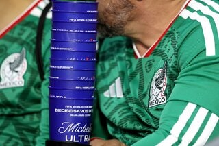 W杯でブラジル、メキシコ敗退、ビール消費拡大期待しぼむ－モルガンS| TBS CROSS DIG with Bloomberg