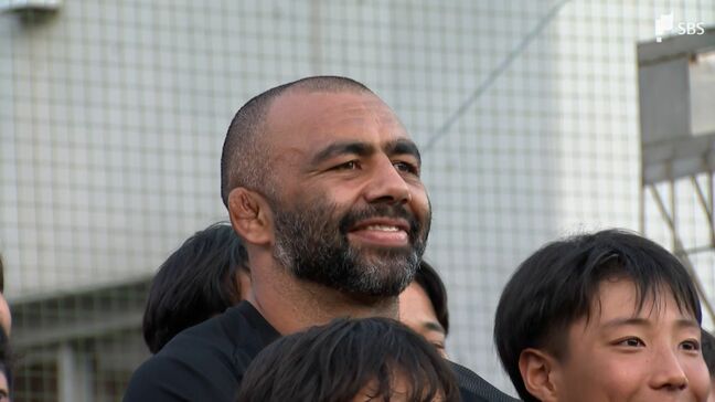 現役ラグビー日本代表・リーチ マイケル選手が科学技術高校にやって来た！科学技術高校の生徒と交流 レジェンドの心を動かした熱意とは=静岡|TBS NEWS DIG