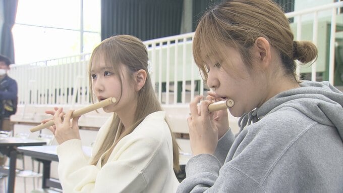 「完璧にして、力強く、伝えたい！」ねぶた囃子で青森の文化を学ぶ　約80人の短大生が祭りに向けて練習励む　|　青森のニュース│ATV NEWS│青森テレビ