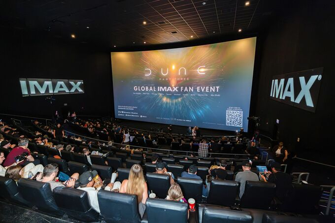 映画館で見かける「IMAX」とは？ どんな鑑賞体験が得られるのか