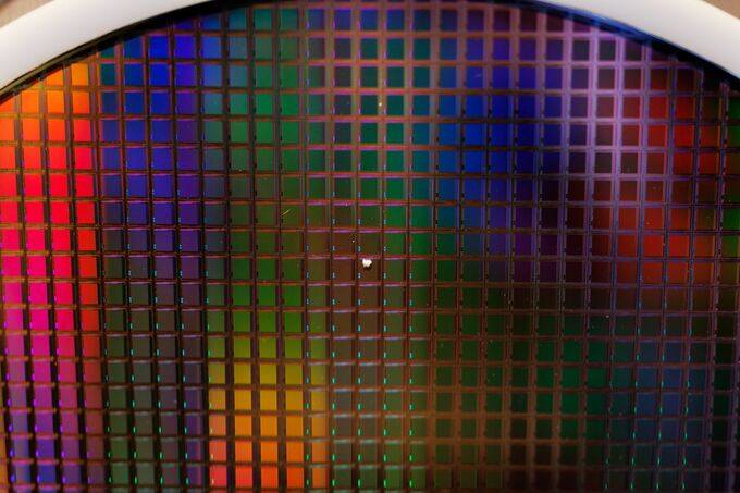 韓国株が急反発、AI期待再燃－KOSPI一時15%高、ハイニックス28%上昇