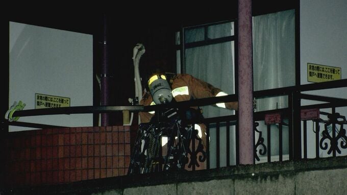 東京・渋谷区笹塚の4階建てアパートで火事 1人死亡 住人の60代男性か|TBS NEWS DIG