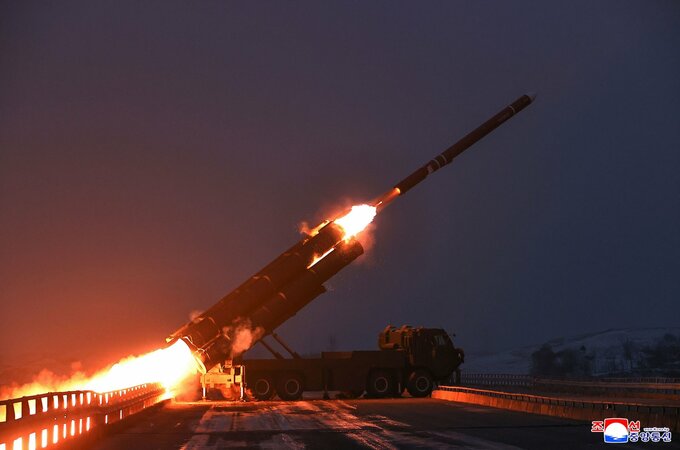 北朝鮮が複数の弾道ミサイルを発射、中韓首脳会談の前日