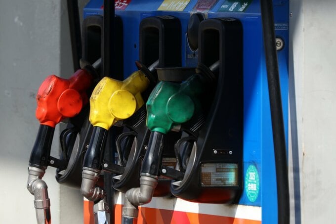 国内ガソリン価格が190.8円に上昇、史上最高値