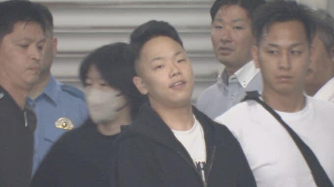 東京・江戸川区の路上で金塊狙った強盗予備疑い 新たに男2人を逮捕　2人乗りのバイクで現場から逃走　鉢植えの裏にナイフなどを隠匿か　警視庁|TBS NEWS DIG
